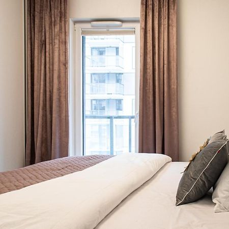 Wola Glamour Apartment Varsovia Exterior foto
