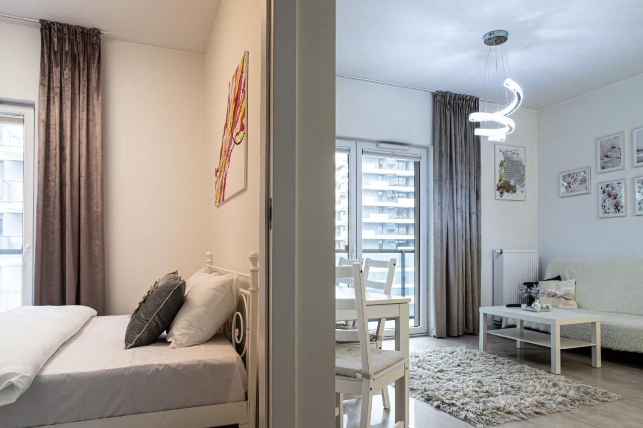 Wola Glamour Apartment Varsovia Exterior foto
