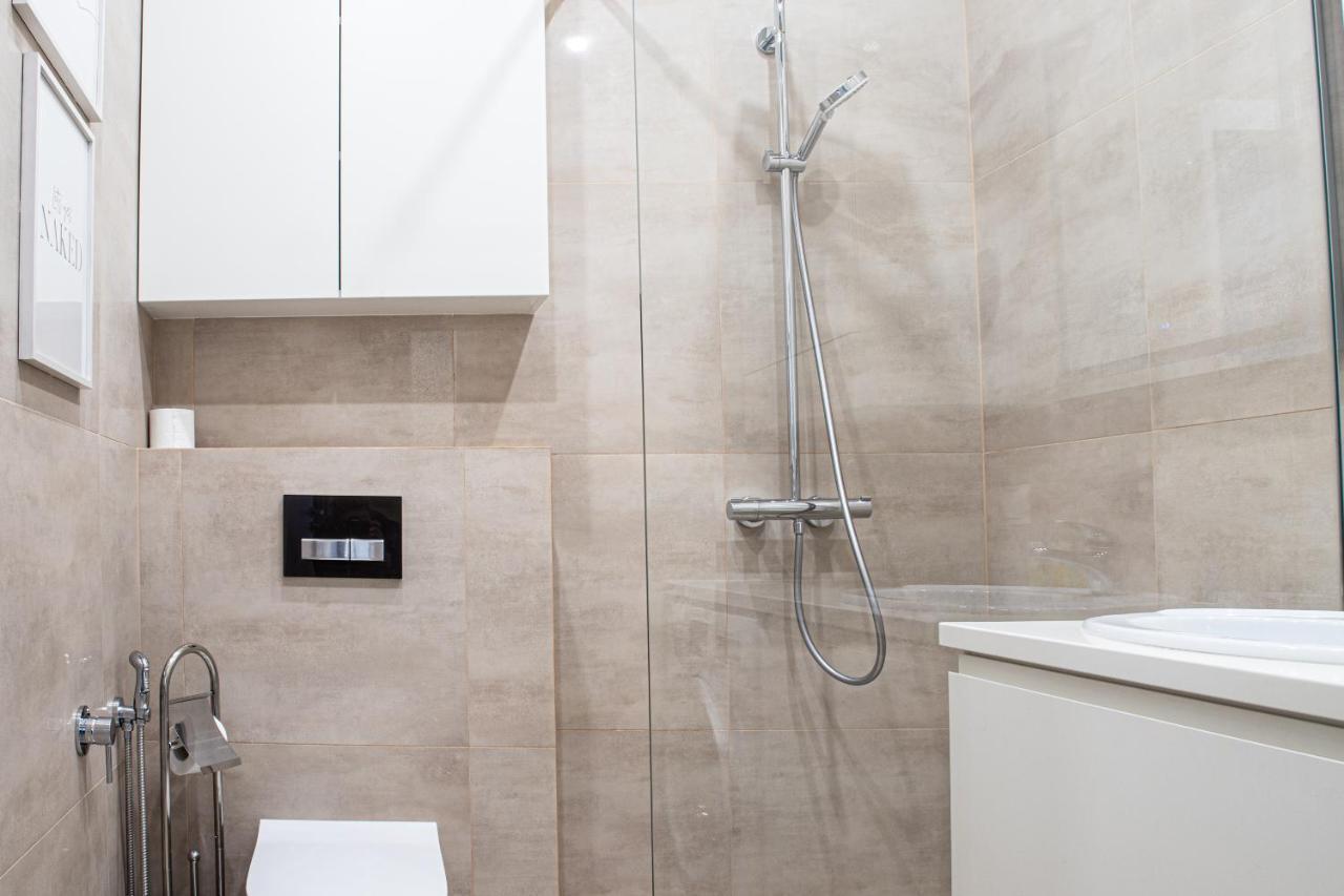 Wola Glamour Apartment Varsovia Exterior foto